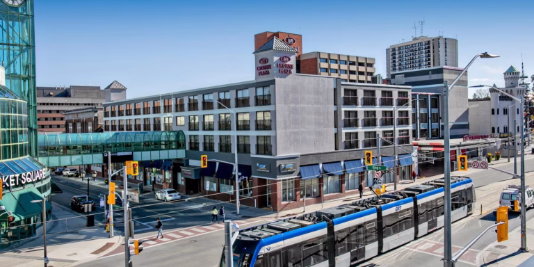 crowne-plaza-kitchener-6805994756-2x1